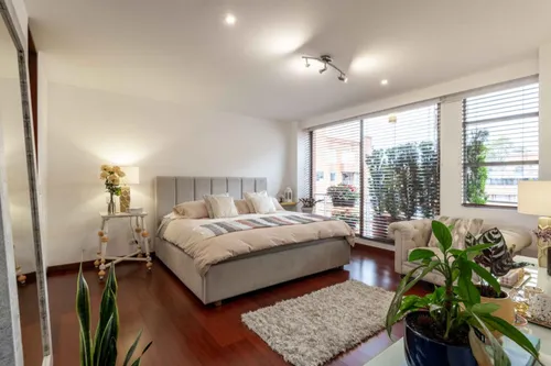 Apartamento En Venta En San Patricio. Cod V8112