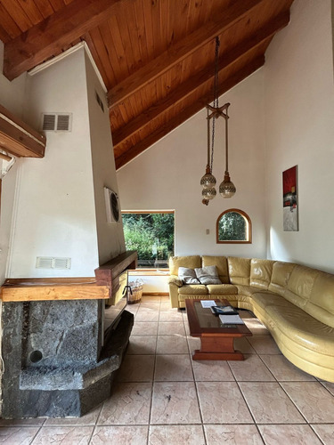 Arriendo Casa De 2 Pisos, Condominio Parque Del Lago, Vca