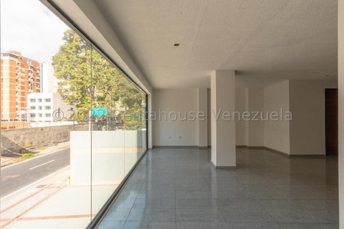 Edificio Para Usos Múltiples En Las Mercedes!!! 23-30721