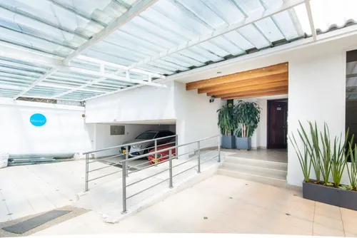 Casa En Venta En Santa Paula. Cod V4385