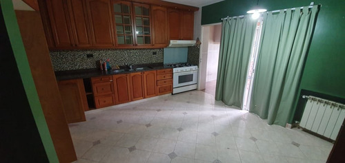 Imagen 5 de 8 de Venta- Increible Casa En La Mejor Zona !