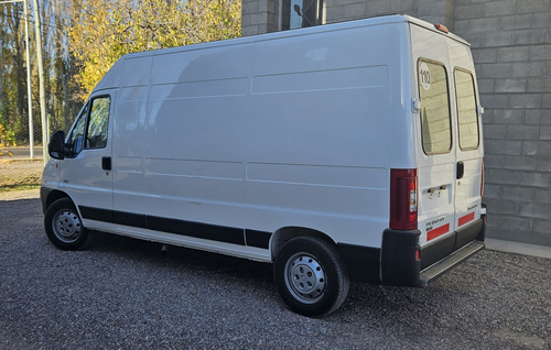 Imagen 2 de 7 de Peugeot Boxer 2015 2.3 350lh Confort Hdi Larga Alta Abs