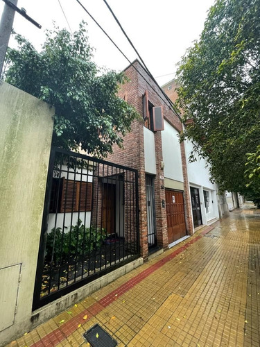 Imagen 2 de 20 de Casa En Venta En La Plata