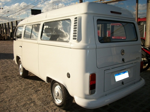 Vw Kombi Envidraçada 2014