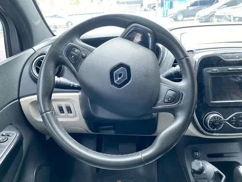 Renault Captur 2.0 Intens Automática
