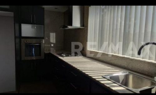 Imagen 5 de 15 de En Venta Bonito Apartamento En La Urb La Soledad