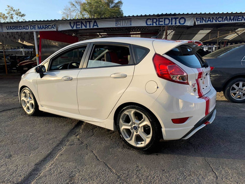 Imagen 4 de 15 de Ford Fiesta 1.6 St Std 6 Vel Ac 2014
