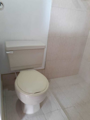 Imagen 12 de 15 de Casa En Venta. Barquisimeto Centro. Carrera 33.