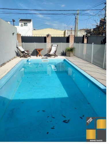 Imagen 4 de 14 de Casa En Venta En Valentin Alsina 3 Dormitorios