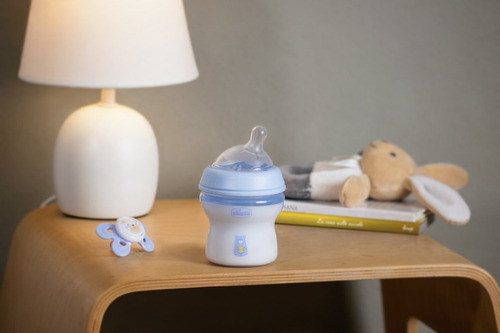 Imagen 3 de 6 de Mamadera Natural Feeling Biberón Chicco 150ml 0m+ Celeste