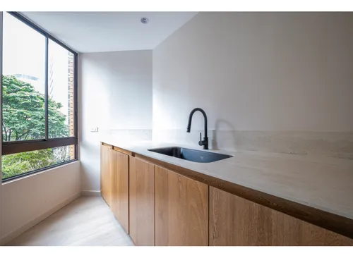 Apartamento De 189 M2 Totalmente Remodelado En La Tomatera, El Poblado