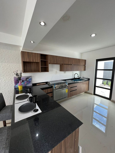 Estrena Casa En Meseta Habitat Residencial, 3 Recamaras, 3.5 Baños, Preciosa !!