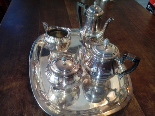 Juego De Té De Metal Con Baño De Plata Christofle (5 Piezas)
