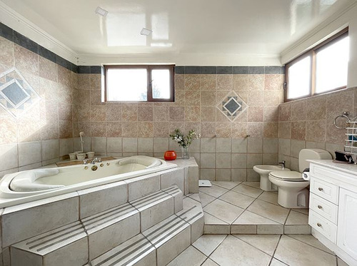 Casa En Venta En Lo Barnechea