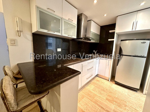 Apartamento En Alquiler En Los Naranjos De Las Mercedes 25-18685 As