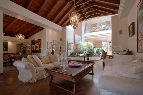 Ana Torres. Casa En Venta 2417758 En Los Chorros