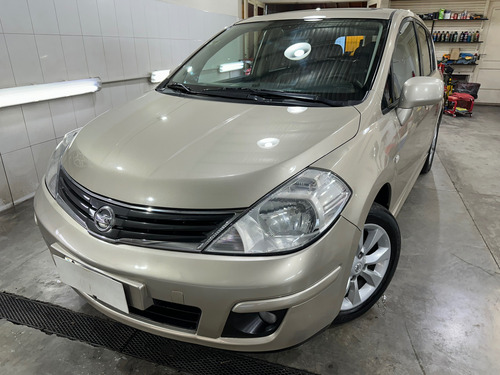 Nissan Tiida 1.8 Tekna