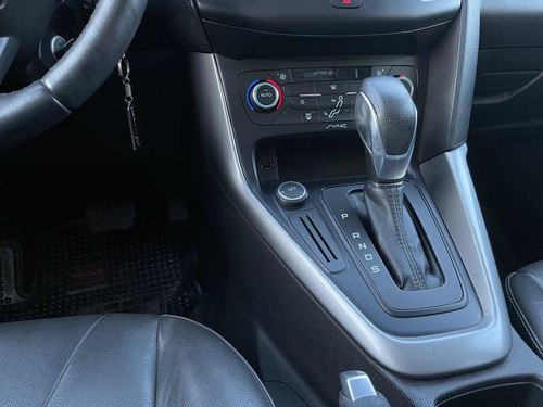 Imagen 11 de 14 de Ford Focus Iii 2016 2.0 Sedan Se Plus At6