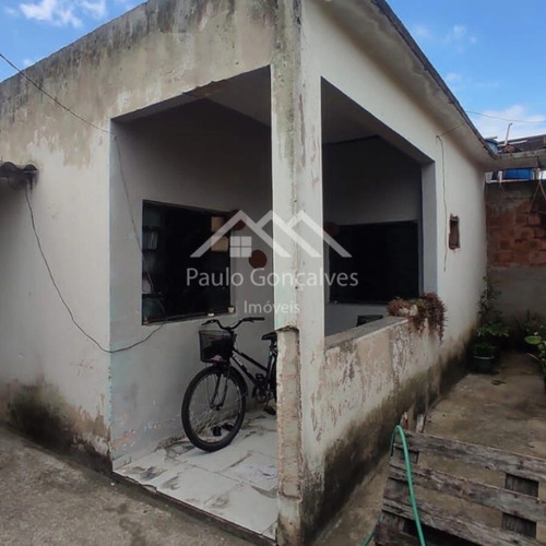 Vendo Duas Casas Mais Um Terreno Ao Lado