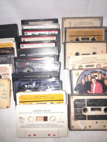Lote De 26 Casettes Grabados Varios Interpretes Y Música Negro (Usado)