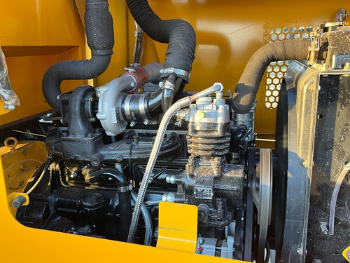 Imagen 8 de 8 de Pala Cargadora Aimix Zl-932. Balde 1mt / 90hp. Nueva!