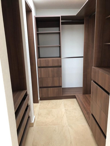 Imagen 12 de 30 de En Venta Casa En Zibata, Jardín, 3 Recamaras, Cuarto De Lava
