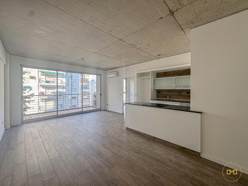 2 Amb · Suite · Toilete · Luminoso · 55m2