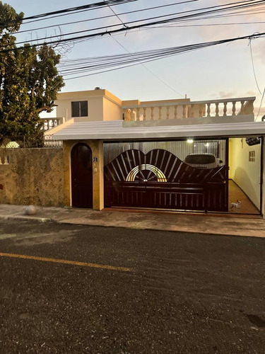 For Sale Casa En La Urb. Italia Santo Domingo Este De 3 Habitaciones Cerca Pricesar Y Jumbo San Isidro 