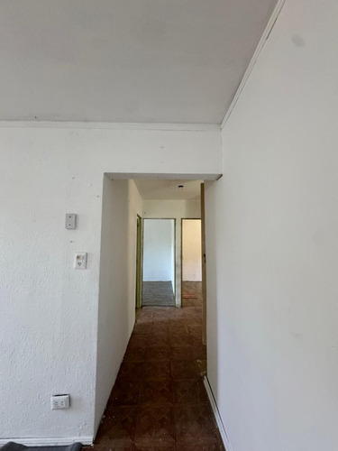 Cuatro Ambientes En Venta En El Barrio Piedrabuena Primer Piso