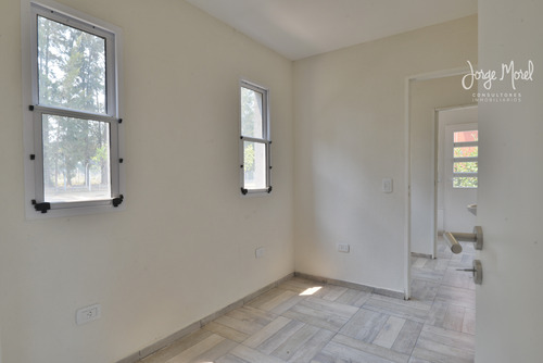 Casa Interno #200-300 - Pilar Del Este - San Eduardo - 447m2 #id 8275