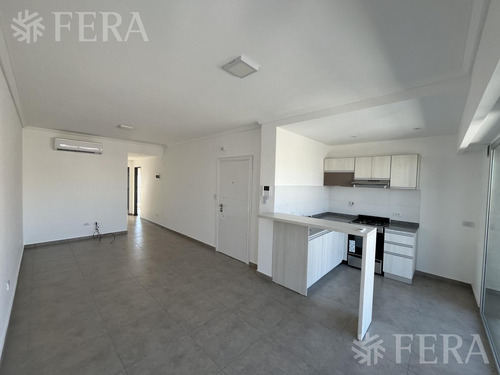 Venta Departamento 3 Ambientes Con Doble Balcón En Wilde