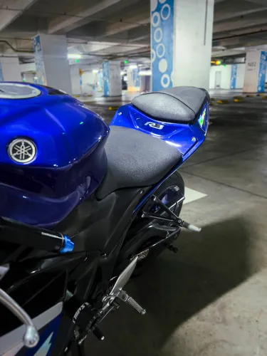 Yamaha R3