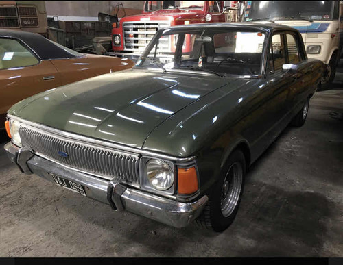 Ford Falcon Standar