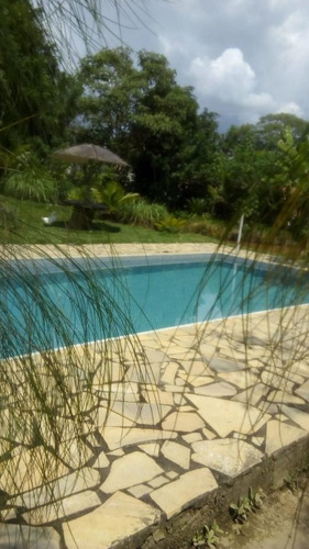 Mil Metros Com Ótima Casa E Piscina - Mil66
