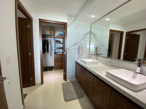 Imagen 6 de 14 de Departamento En Venta En Maralago Playa Diamante Acapulco!!!