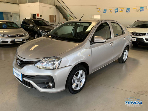 Imagem 9 de 15 de Toyota Etios 1.5 X Sedan 16v Flex 4p Automático