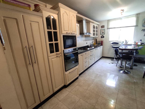 Imagen 2 de 19 de Townhouse En Venta, C.r. Puerto Rio, Nueva Barcelona