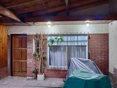 Casa 4 Ambientes Villa De Mayo En Venta Con Jardín