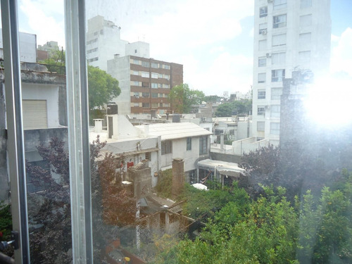 Apartamento En Pocitos 3 Dormitorios