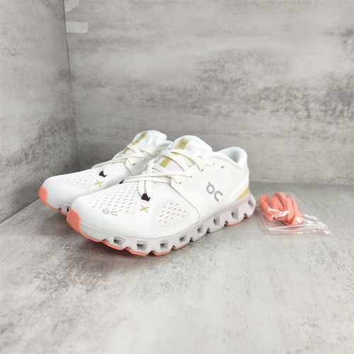 Tenis On Cloud X 4 Hombre Mujer Blanco Negro