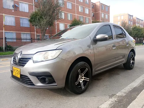 Renault Logan Life +
