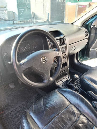 Chevrolet Astra Sedan 1999 2.0 16v Gls 4p
