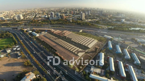 Arriendo De Bodegas En Centro Logístico 1067 M2 - Renca 