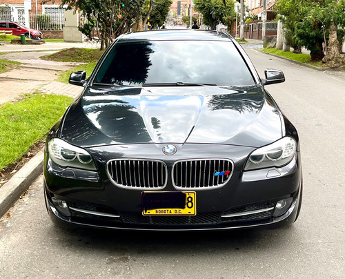 Vehículo Bmw 523im, Año 2011, 57.300kms, Placa 8, $68mm
