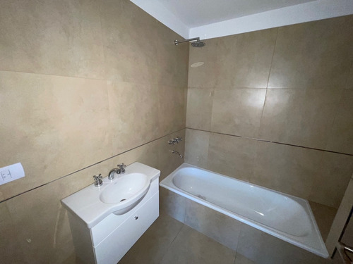 Venta Departamento 3 Ambientes. Complejo San Francisco