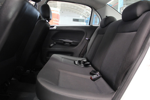 Imagem 9 de 14 de Volkswagen Voyage 1.6 Msi Totalflex 4p Manual