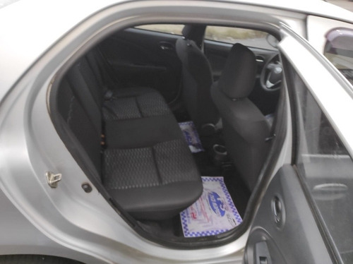 Imagem 6 de 7 de Toyota Etios 2016 1.5 16v X 4p