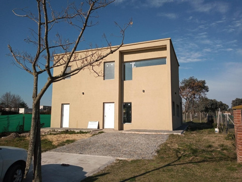 Imagen 2 de 28 de Casa En Venta En San Alfonso, Pilar Del Este, G.b.a. Zona Norte