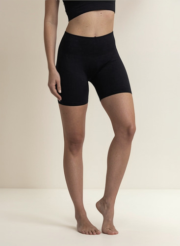 Calza Short Deportivo Yoga Maitri Mora Modelo 2066