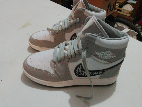 Tenis Deportivos Jordn (Usado)